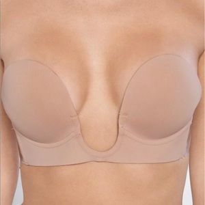 [U Plunge]• NWB backless bra